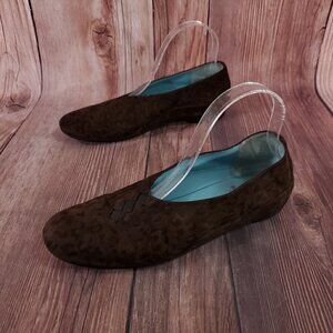 *FLAW* Thierry Rabotin Womens Size 8 Leopard Print Loafer Flats Shoes